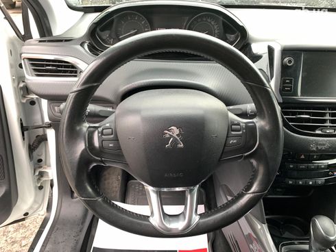 Peugeot 2008 2016 белый - фото 5