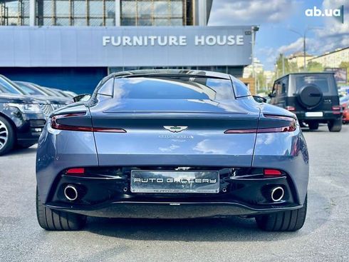Aston Martin DB11 2017 - фото 5