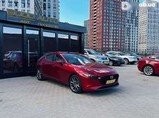 Продаж вживаних Mazda 3 2022 року - купити на Автобазарі