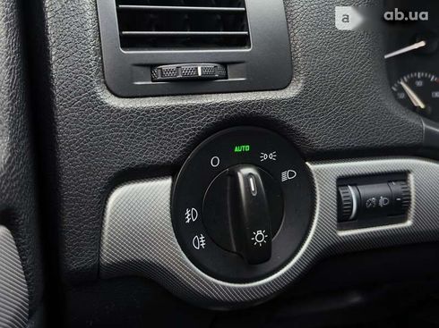 Skoda Octavia 2011 - фото 16