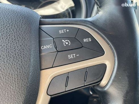 Jeep Cherokee 2016 - фото 21