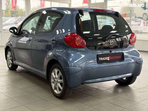 Toyota Aygo 2008 - фото 9