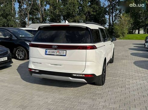 Kia Carnival 2021 - фото 5