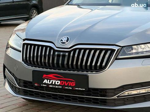 Skoda Superb 2020 - фото 13