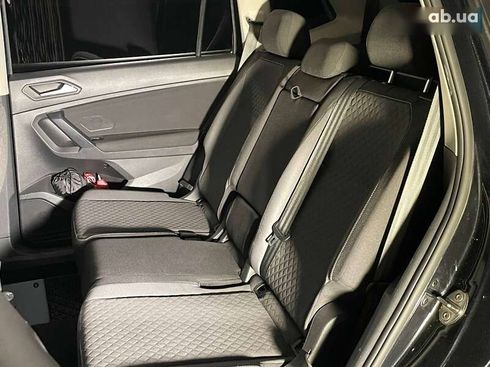 Volkswagen Tiguan 2020 - фото 11