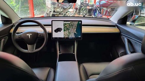 Tesla Model 3 2020 - фото 16