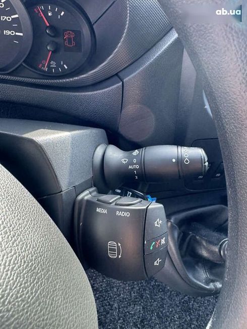 Renault Master 2018 - фото 17