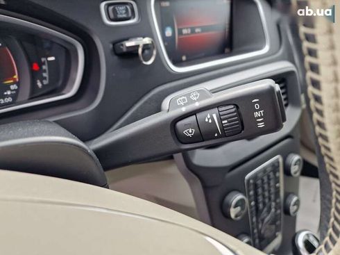 Volvo V40 2018 - фото 29