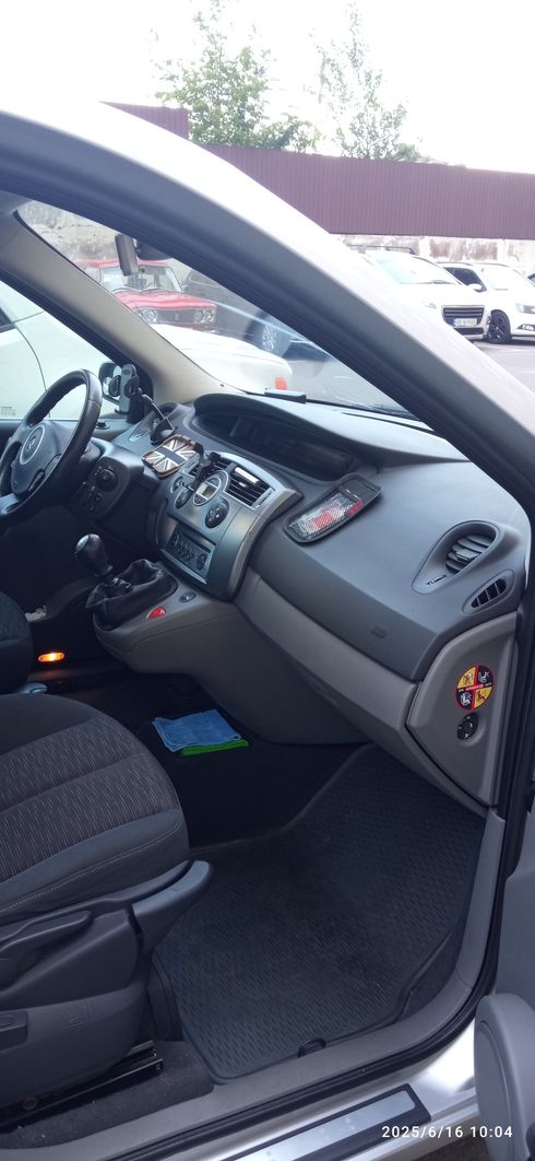 Renault Scenic 2006 серебристый - фото 16