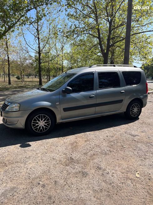 Renault Logan MCV 2011 серебристый - фото 7