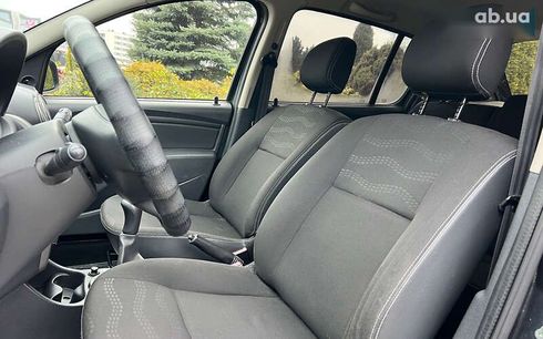 Dacia Sandero 2011 - фото 9