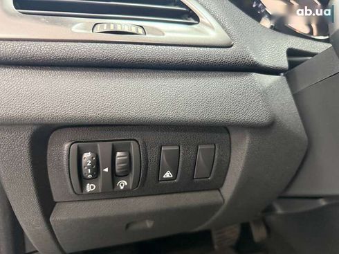 Renault Megane 2012 - фото 19