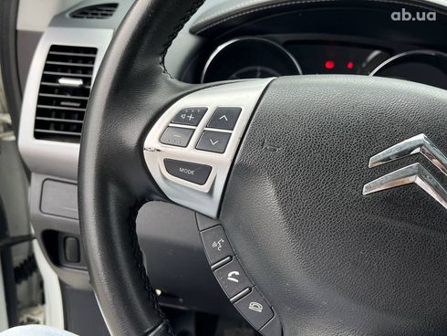 Citroёn C-Crosser 2011 белый - фото 19