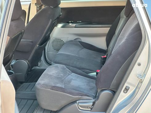 Mitsubishi Grandis 2007 серый - фото 28