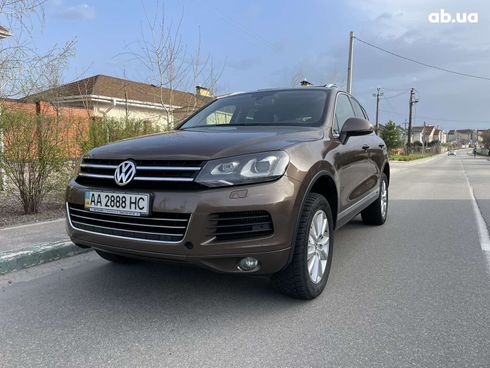 Volkswagen Touareg 2012 коричневый - фото 8