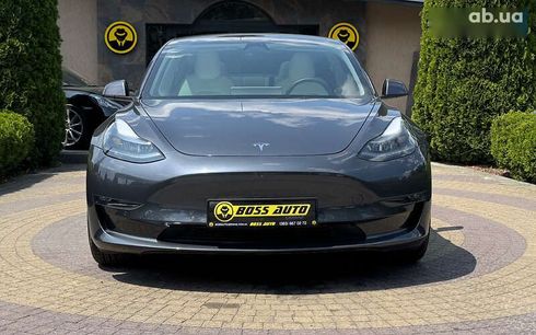 Tesla Model 3 2022 - фото 2