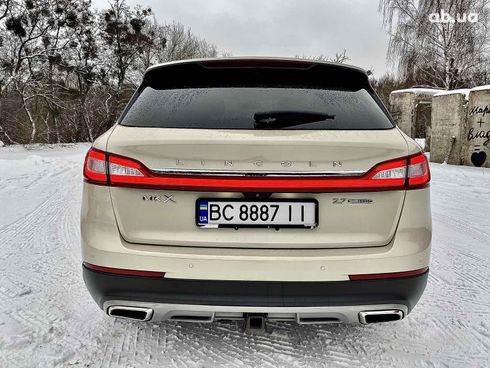 Lincoln MKX 2016 бежевый - фото 16