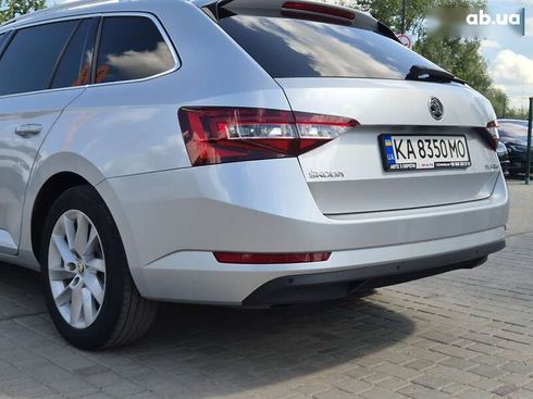 Skoda Superb 2019 - фото 20