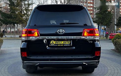Toyota Land Cruiser 2016 - фото 6