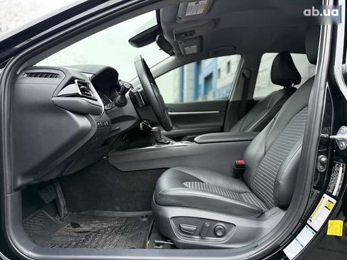 Toyota Camry 2023 - фото 14