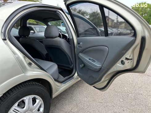 Nissan Almera 2007 бежевый - фото 13