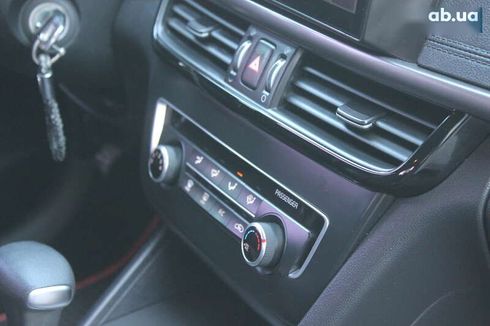 Kia K5 2016 - фото 16