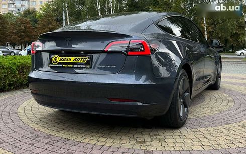 Tesla Model 3 2022 - фото 7