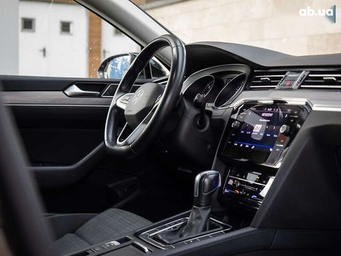 Volkswagen Passat 2022 - фото 10