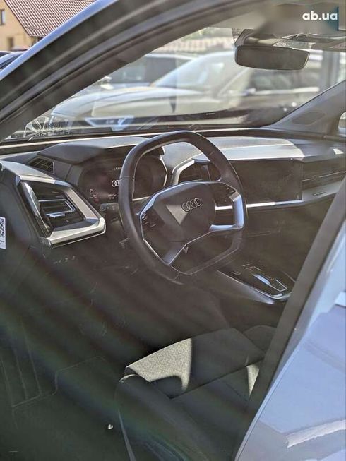 Audi Q4 e-tron 2021 - фото 9