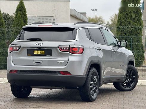 Jeep Compass 2020 - фото 14