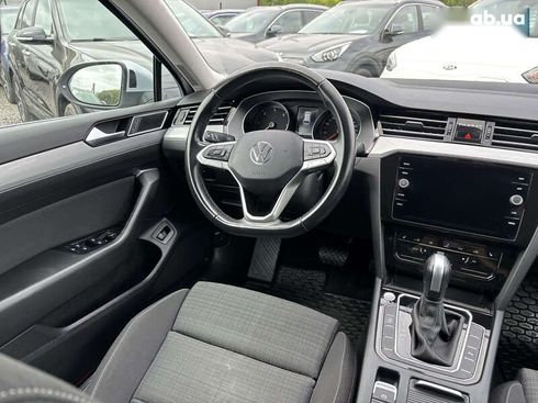 Volkswagen Passat 2022 - фото 28