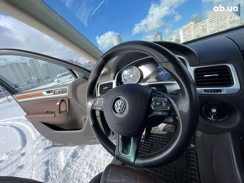 Volkswagen Touareg 2011 - фото 20