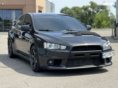 Mitsubishi Lancer Evolution 2008 - фото 4