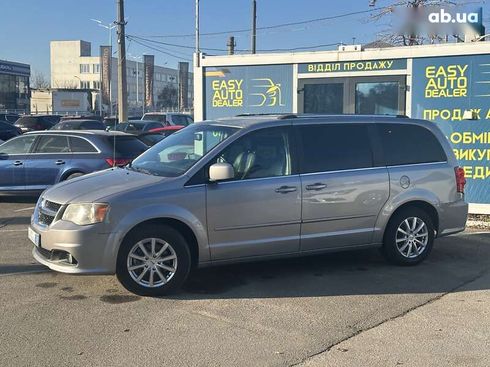 Dodge grand caravan 2017 - фото 7