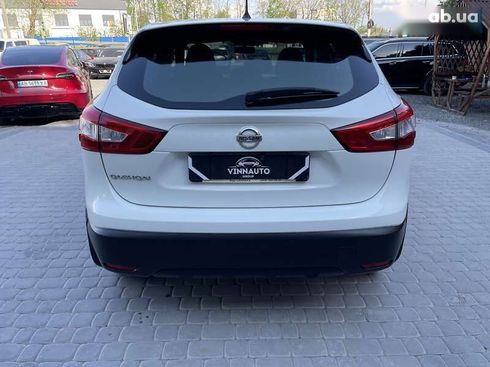 Nissan Qashqai 2015 - фото 15