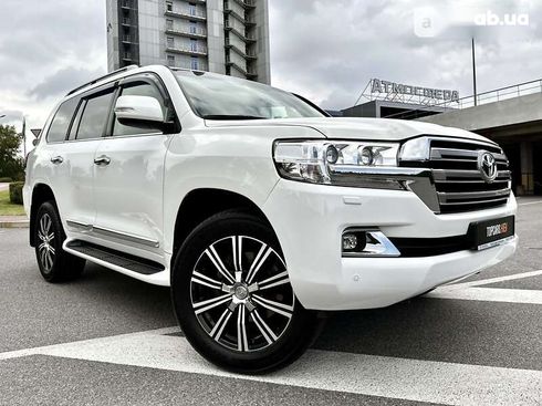 Toyota Land Cruiser 2019 - фото 22