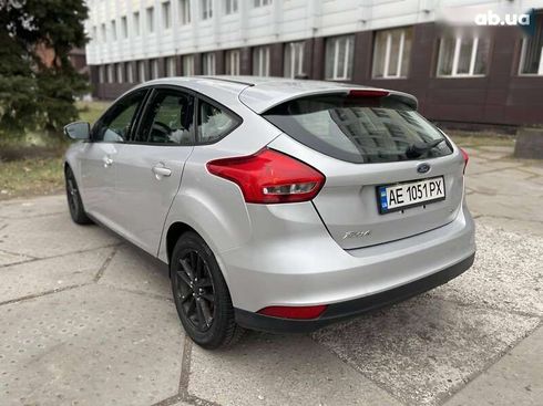 Ford Focus 2015 - фото 10