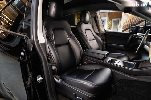 Tesla Model Y 2022 - фото 27