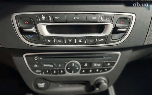 Renault Megane 2011 - фото 18