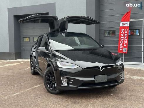 Tesla Model X 2019 - фото 11