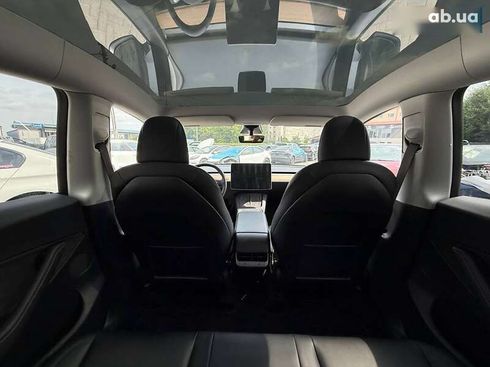 Tesla Model Y 2021 - фото 12