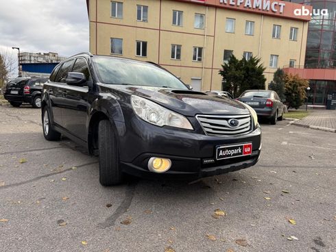 Subaru Legacy Outback 2010 серый - фото 3