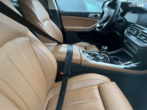 BMW X7 2021 - фото 31