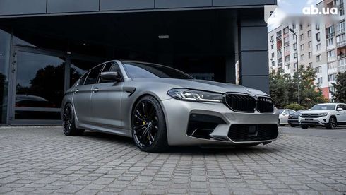 BMW M5 2018 - фото 9