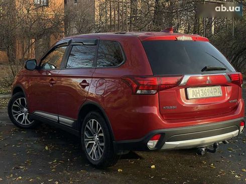 Mitsubishi Outlander 2017 - фото 5