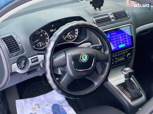 Skoda Octavia 2010 - фото 23