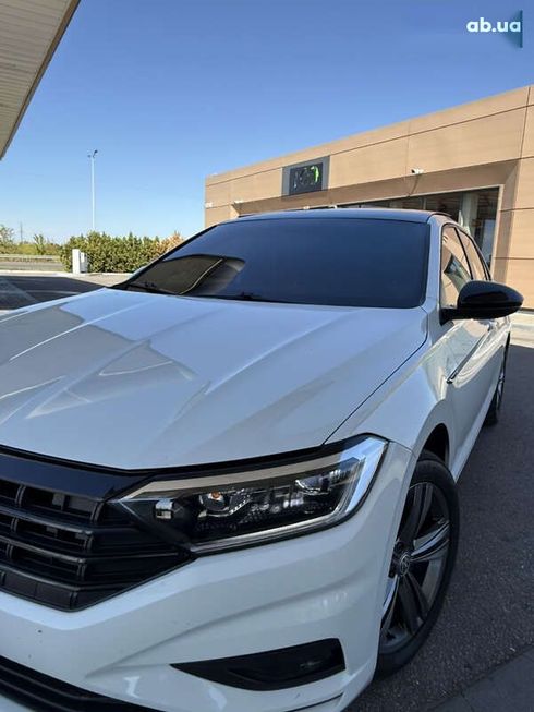Volkswagen Jetta 2019 - фото 3