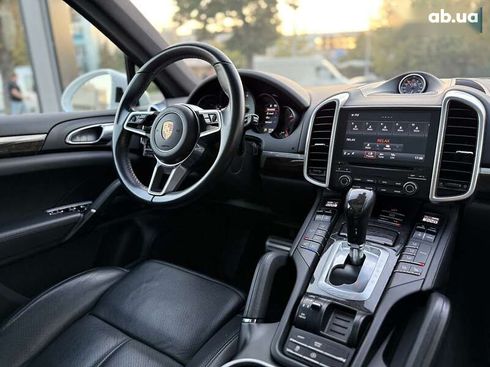 Porsche Cayenne 2016 - фото 13