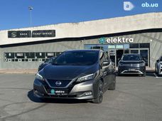 Продажа б/у Nissan Leaf 2018 года - купить на Автобазаре