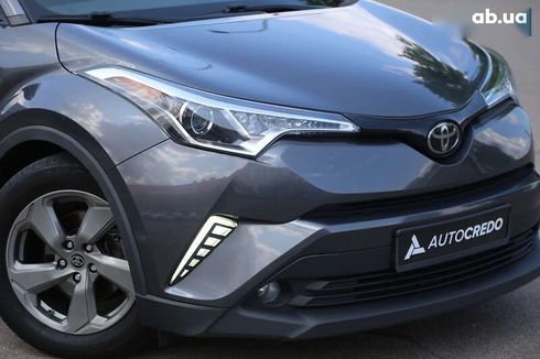 Toyota C-HR 2018 - фото 4